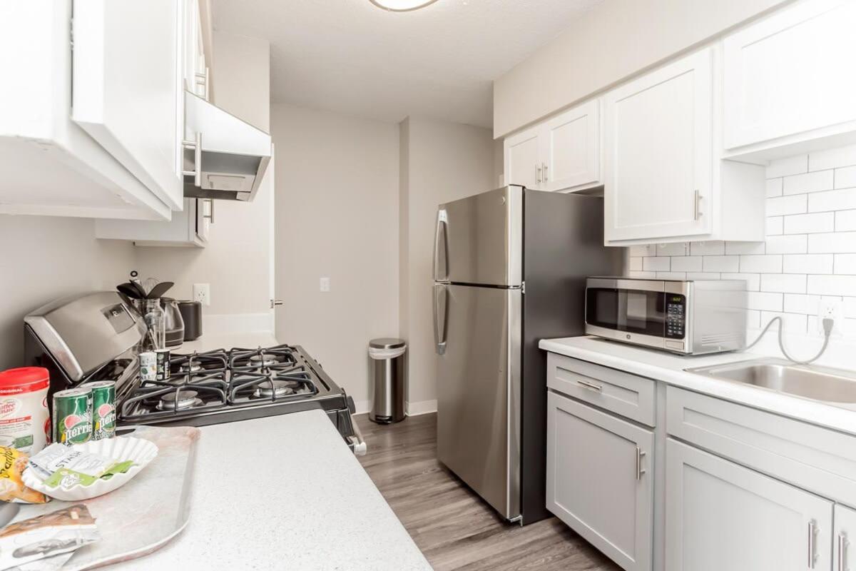 Bargain Memphis Apartment W Hdtv & Wifi Exterior photo
